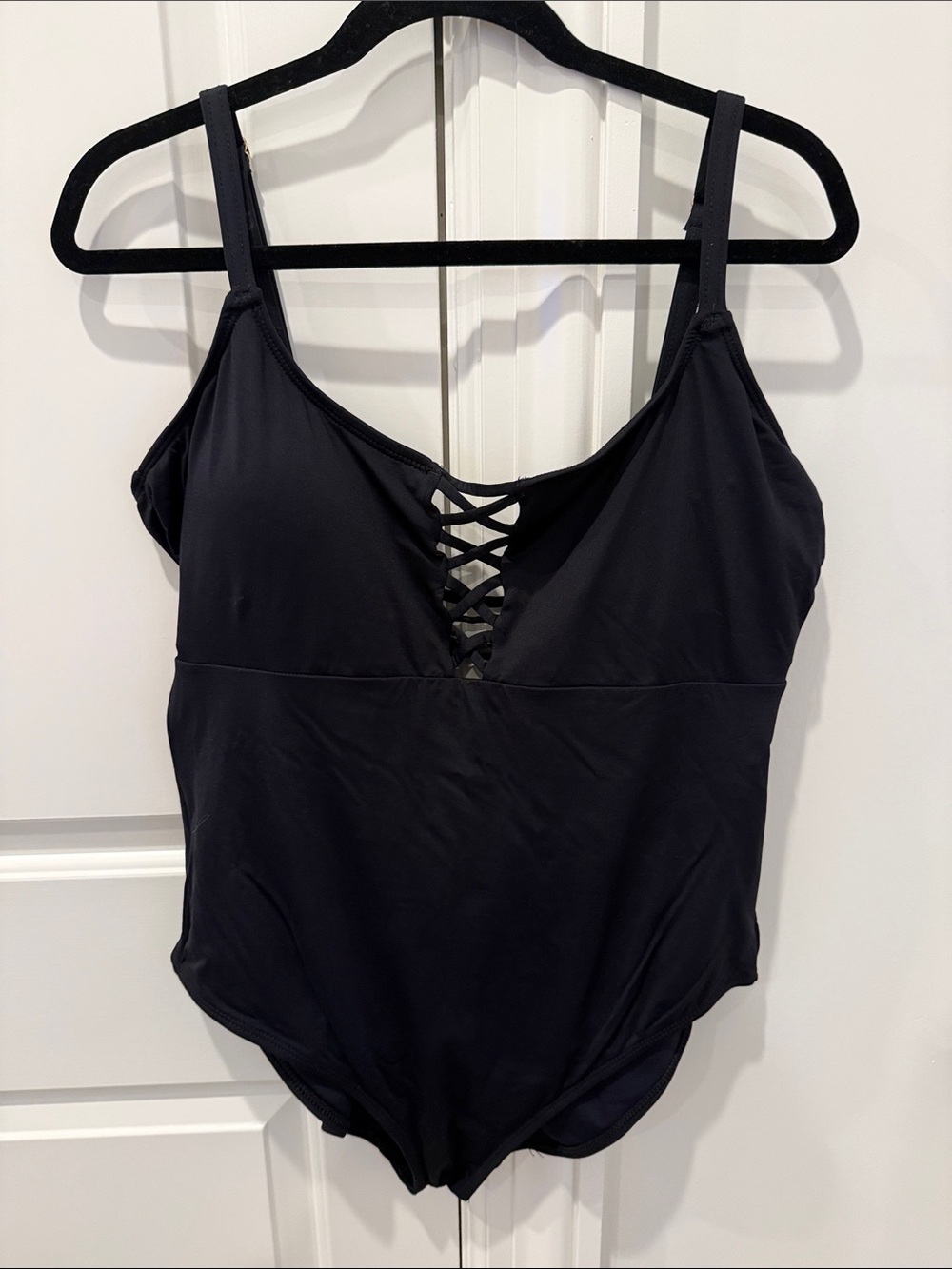 La Blanca Black Lattice Front One-Piece Swimsuit Size 16W